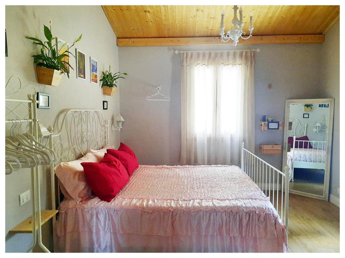 Bed and Breakfast La Casina Trecasali Esterno foto